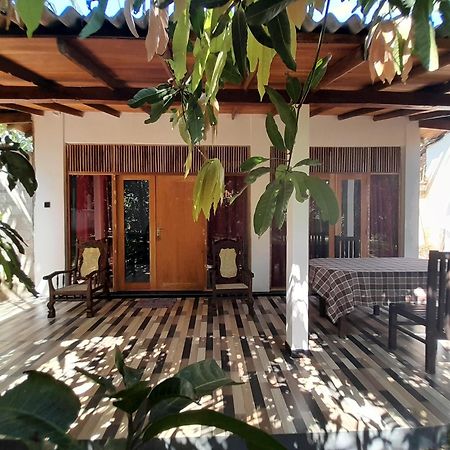 Dinuri Villa Tangalle Buitenkant foto