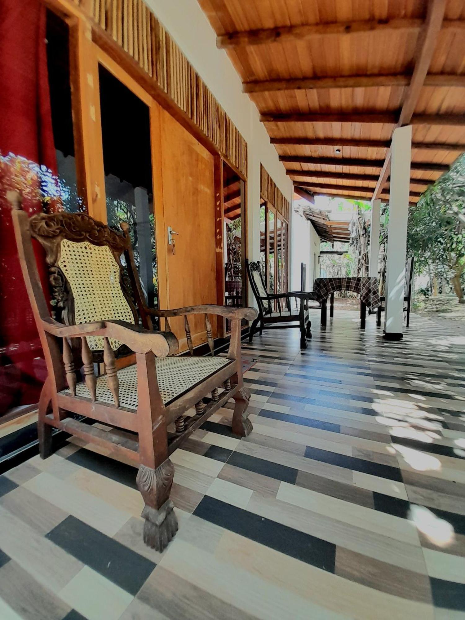Dinuri Villa Tangalle Buitenkant foto